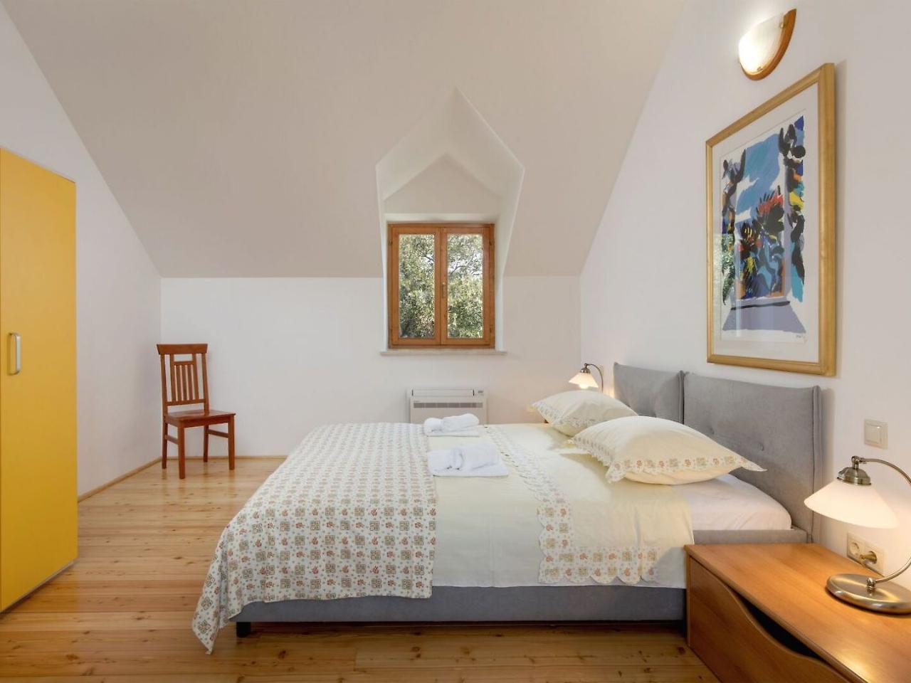 Villa Dubrava Tranquil Retreat Nestled In An Olive Grove For Serene Escapes Пучишча Экстерьер фото